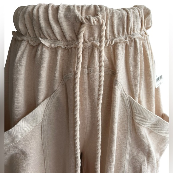 ***SOLD***FREE PEOPLE NWT Beach Pants Natural Color Size XS - Picture 2 of 8